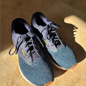 Brooks Men's Navy and Teal Athletic Shoes